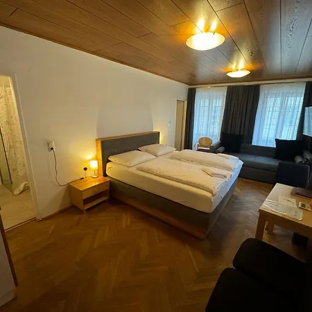 Mozart - House Homestay *