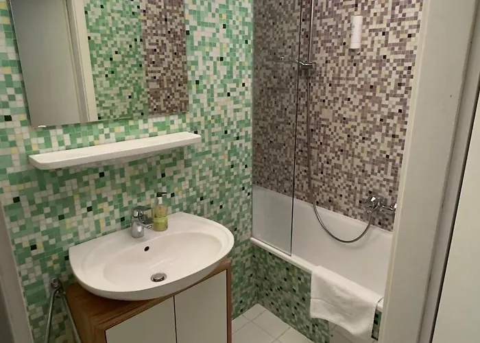 Mozart - House Проживание в семье