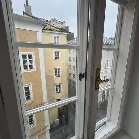 Rum i privatbostad Mozart - House *