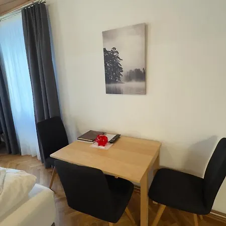 Rum i privatbostad Mozart - House